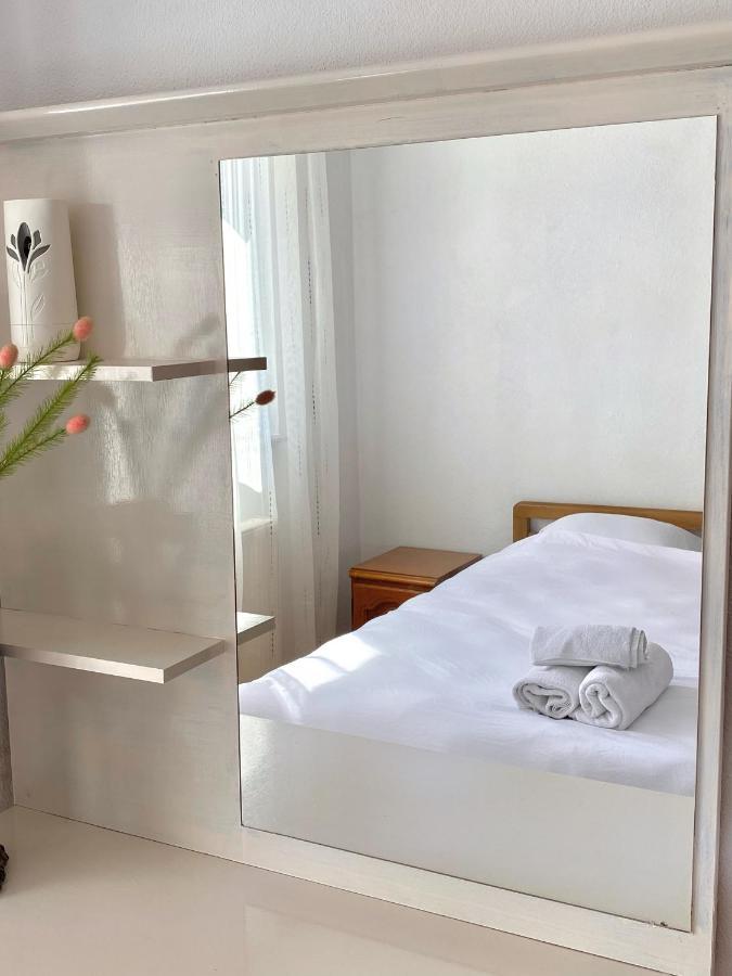Zogu Apartments - City Center Пристина Екстериор снимка