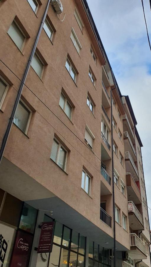Zogu Apartments - City Center Пристина Екстериор снимка
